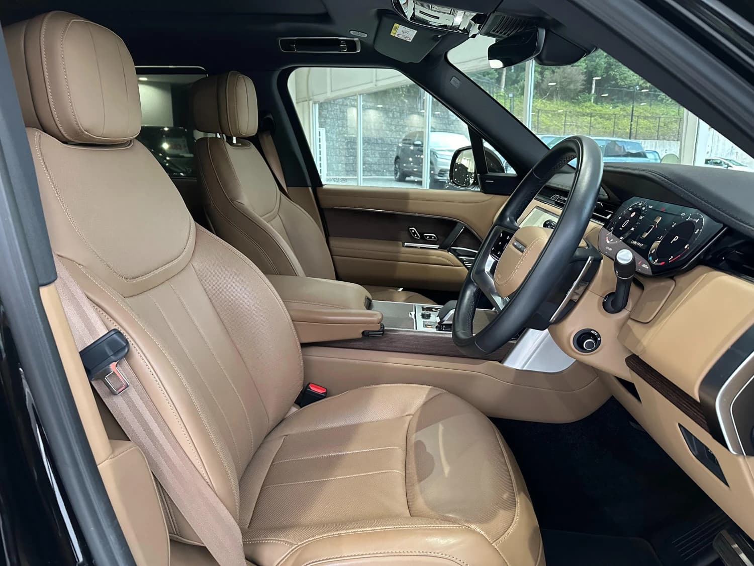 Land Rover Range Rover SE P530 Long Wheelbase - фото 4