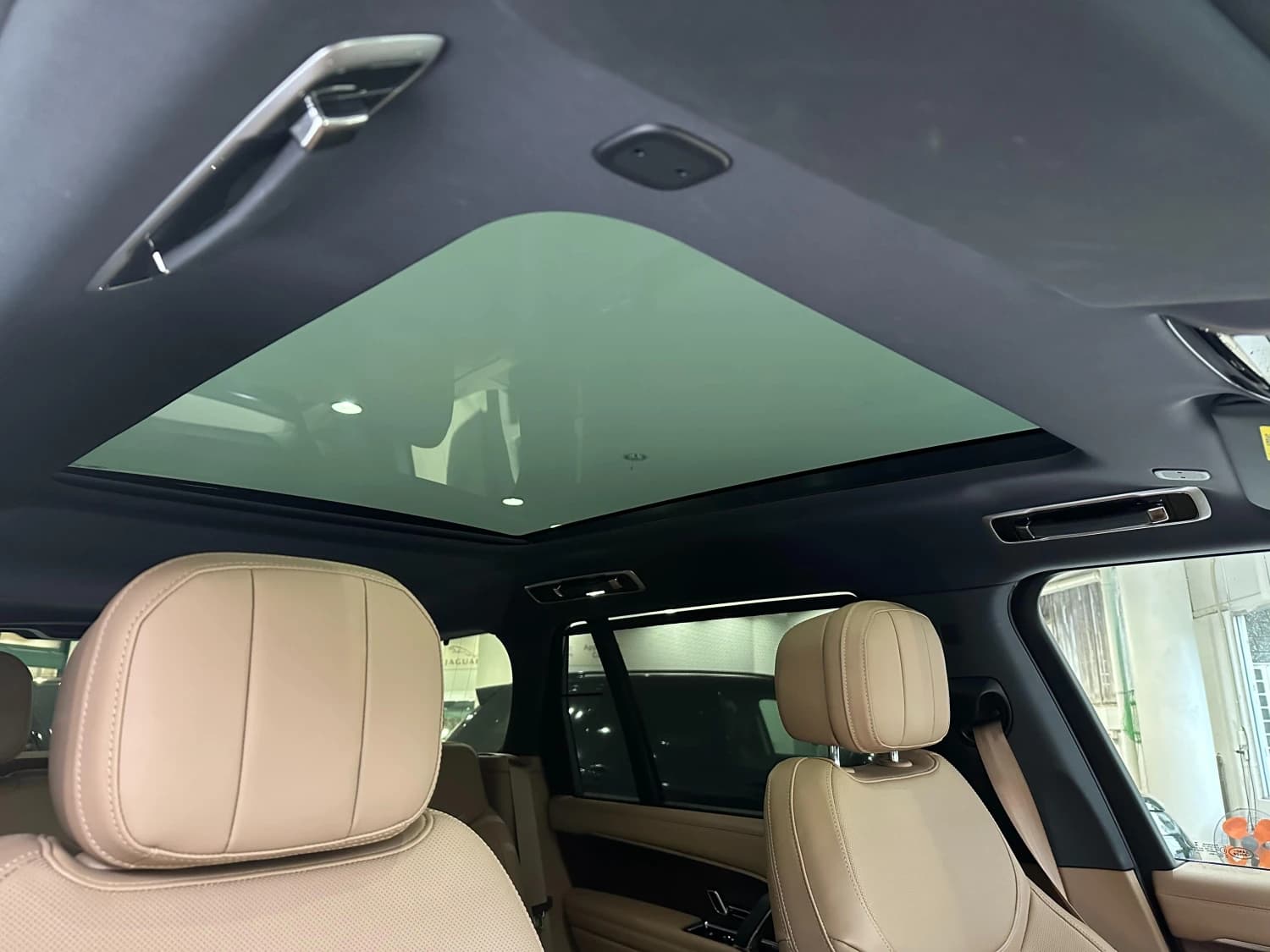 Land Rover Range Rover SE P530 Long Wheelbase - фото 3