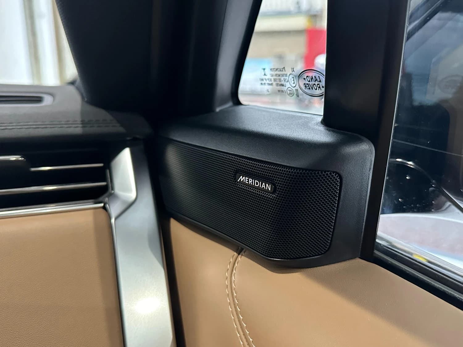 Land Rover Range Rover SE P530 Long Wheelbase - фото 21