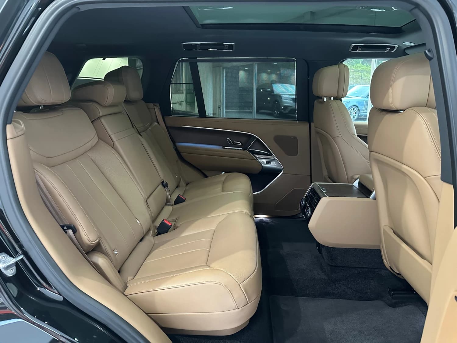 Land Rover Range Rover SE P530 Long Wheelbase - фото 5