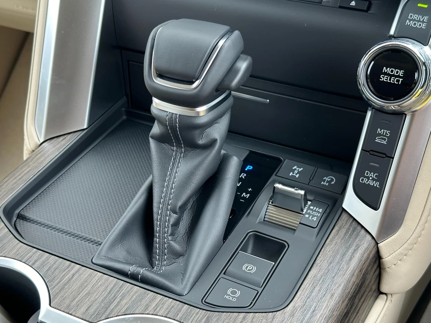 Toyota Land Cruiser 300 3.4 ZX Modellista - фото 38