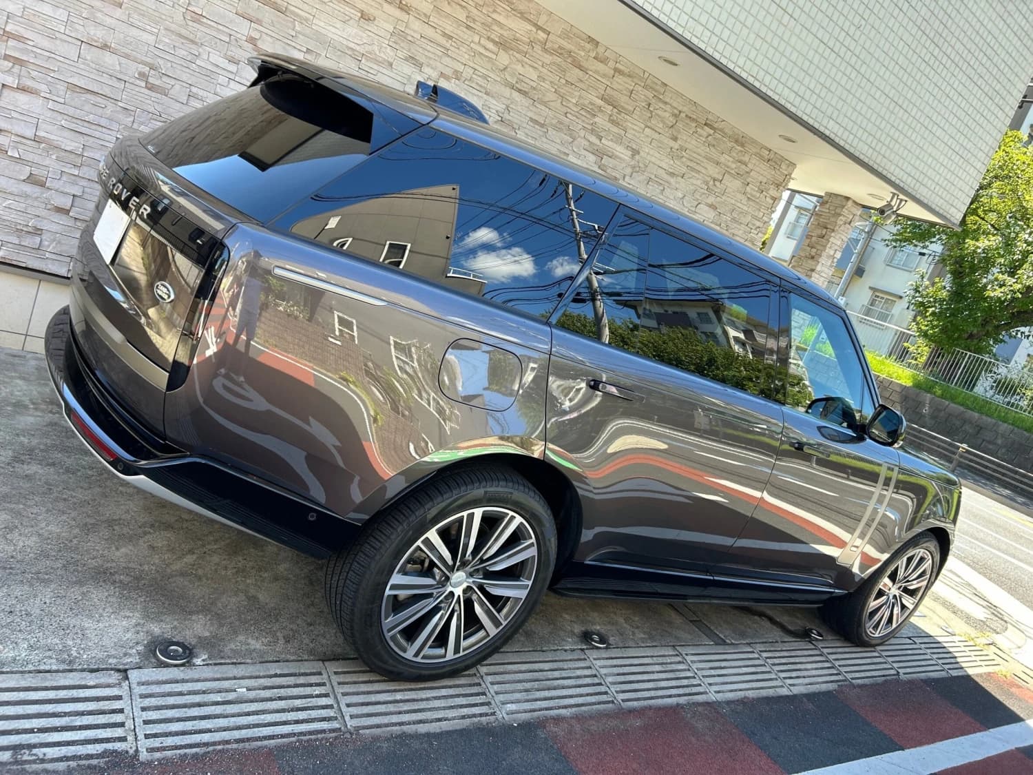 Land Rover Range Rover HSE P440e Long Wheelbase - фото 9