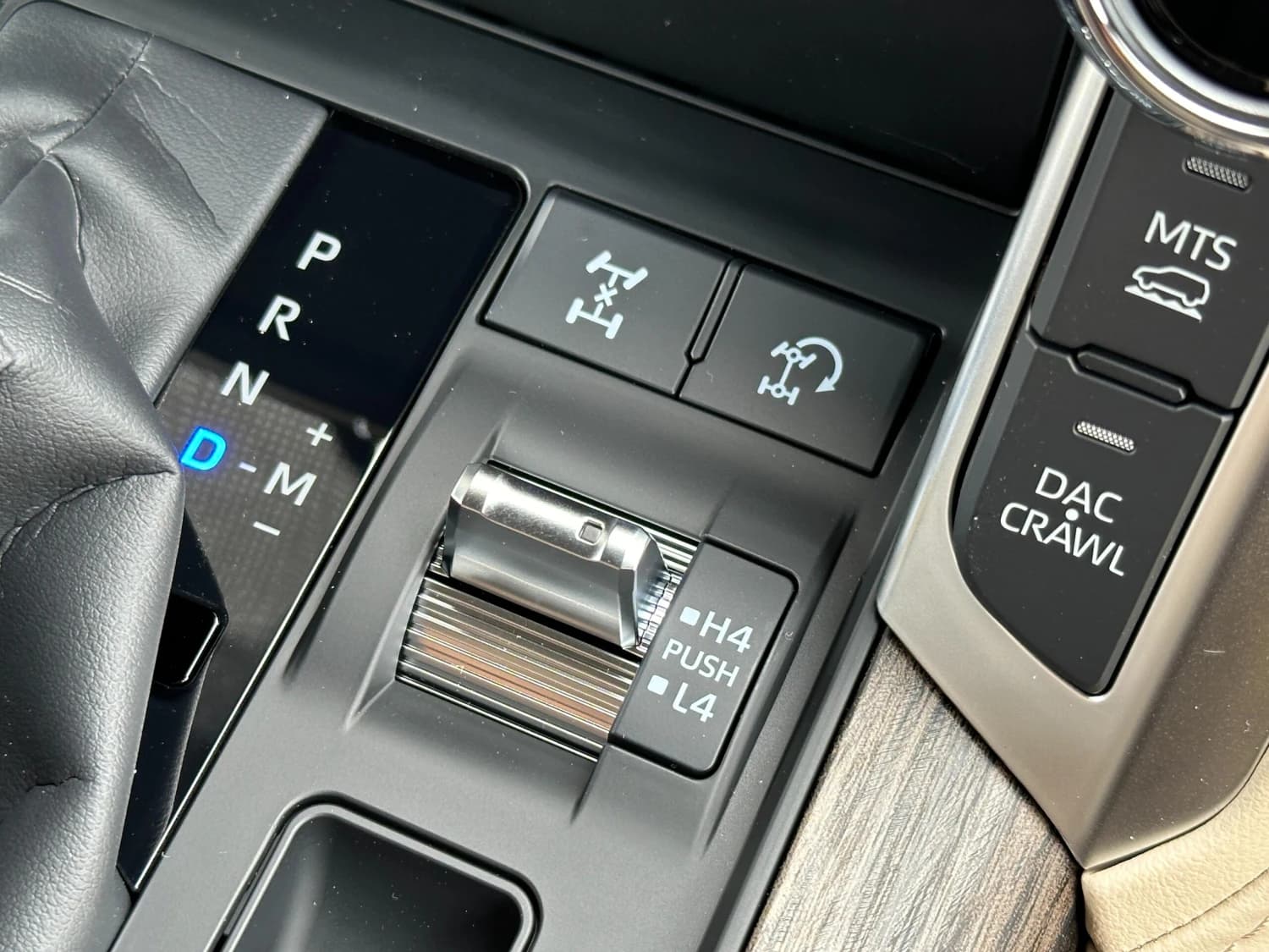 Toyota Land Cruiser 300 3.4 ZX Modellista - фото 41