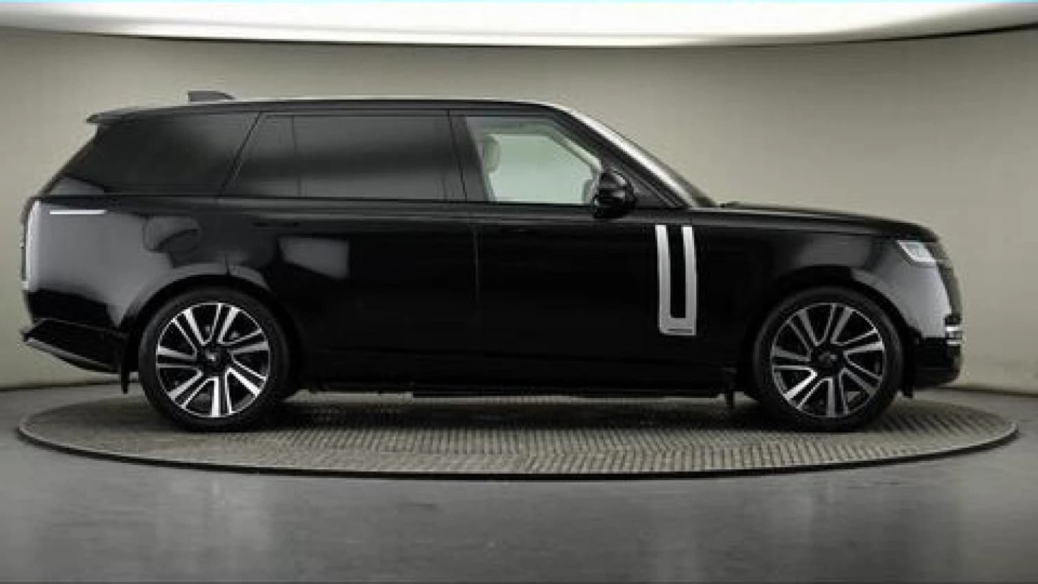 Land Rover Range Rover Autobiography P440e Long Wheelbase - фото 10