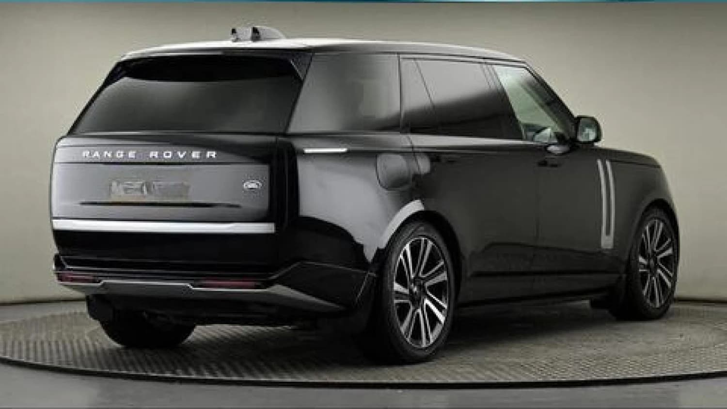 Land Rover Range Rover Autobiography P440e Long Wheelbase - фото 11
