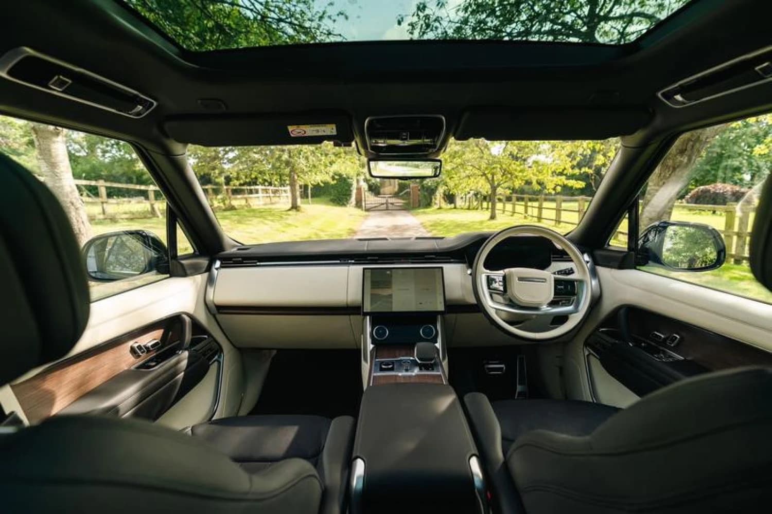 Land Rover Range Rover Autobiography P530 Long Wheelbase - фото 2