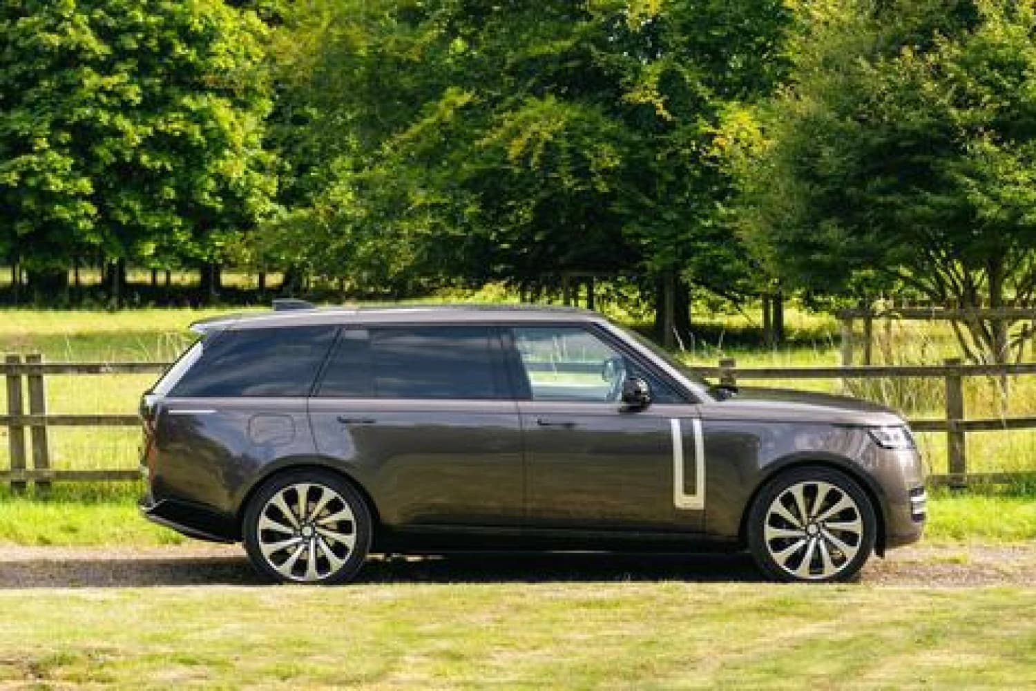 Land Rover Range Rover Autobiography P530 Long Wheelbase - фото 7