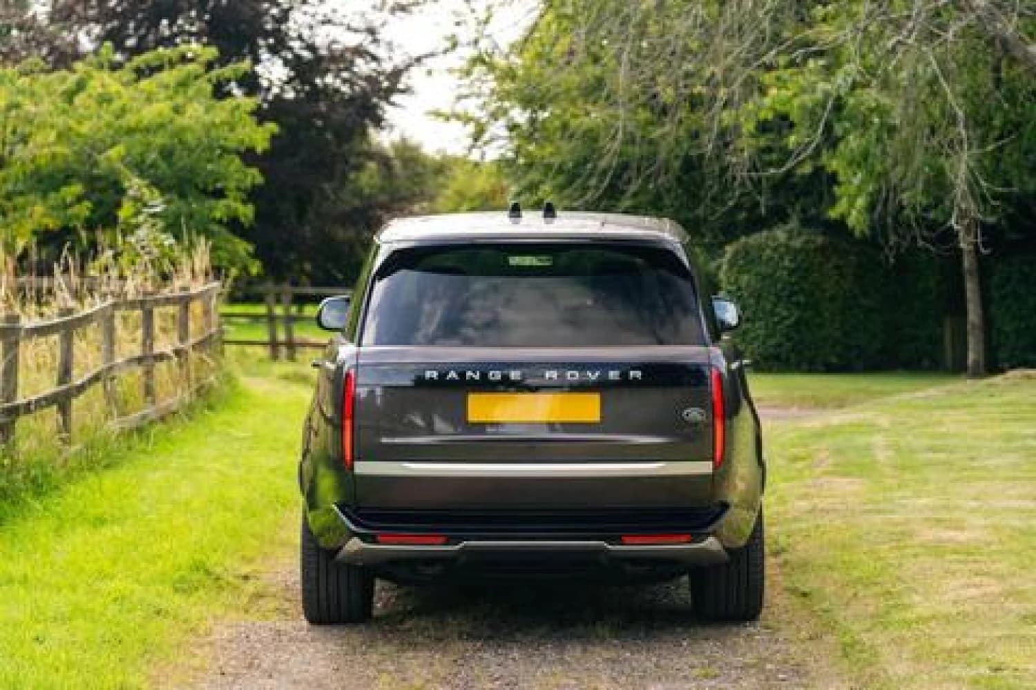 Land Rover Range Rover Autobiography P530 Long Wheelbase - фото 9