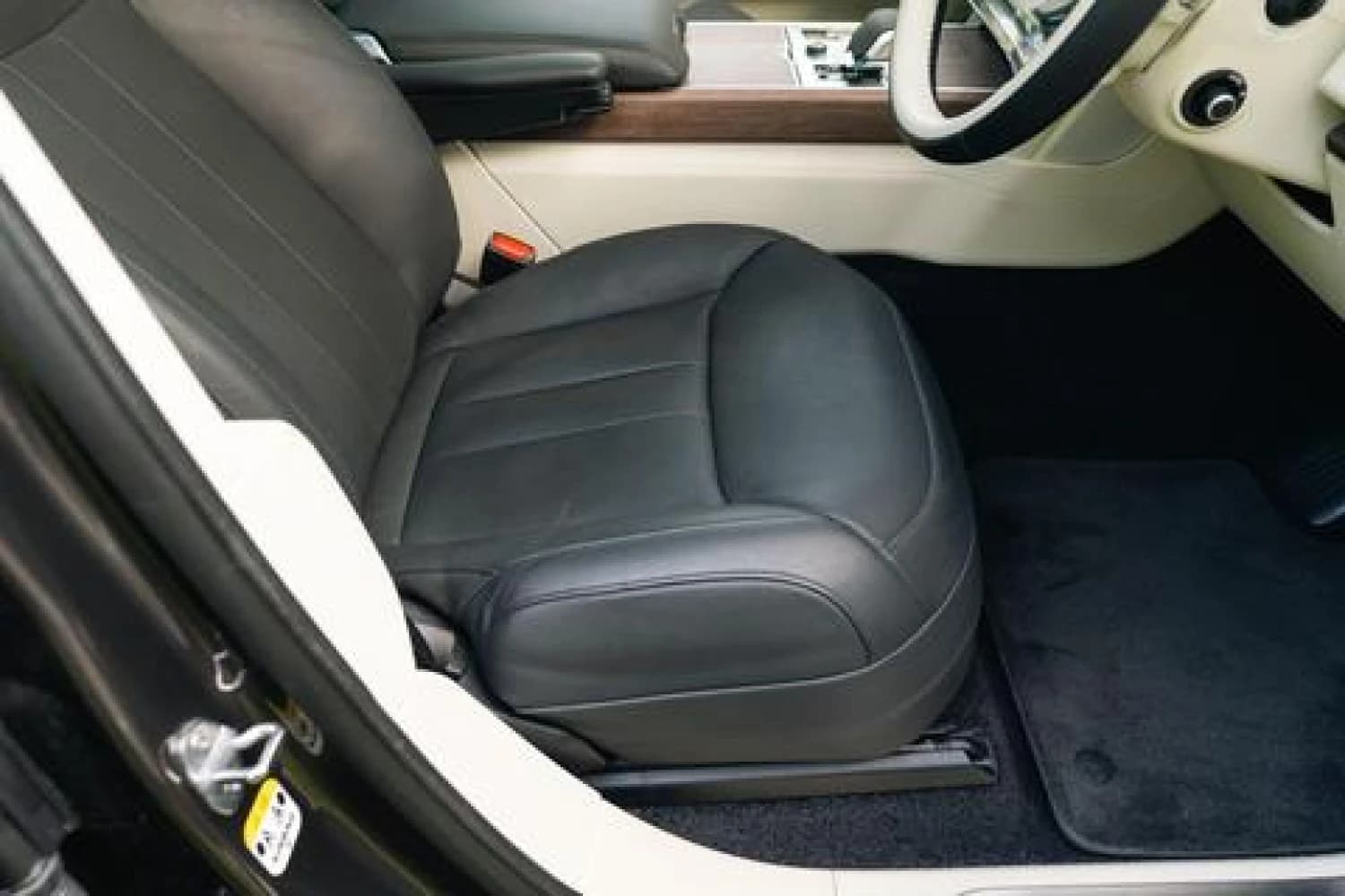 Land Rover Range Rover Autobiography P530 Long Wheelbase - фото 15