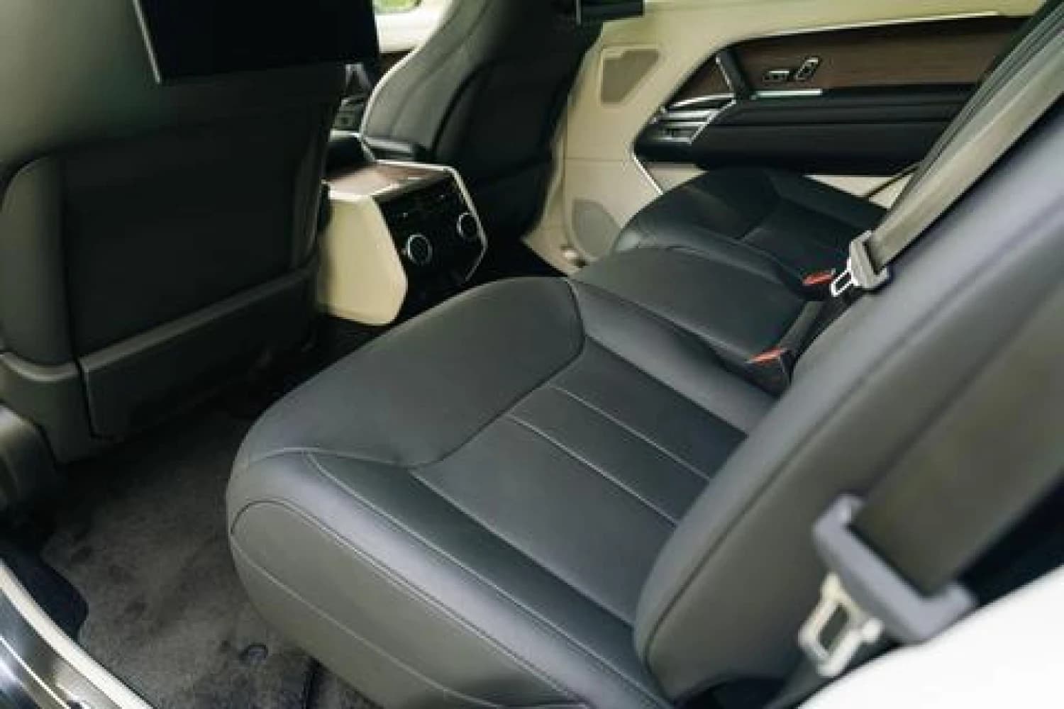 Land Rover Range Rover Autobiography P530 Long Wheelbase - фото 16