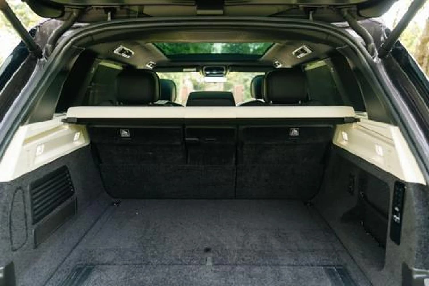 Land Rover Range Rover Autobiography P530 Long Wheelbase - фото 23