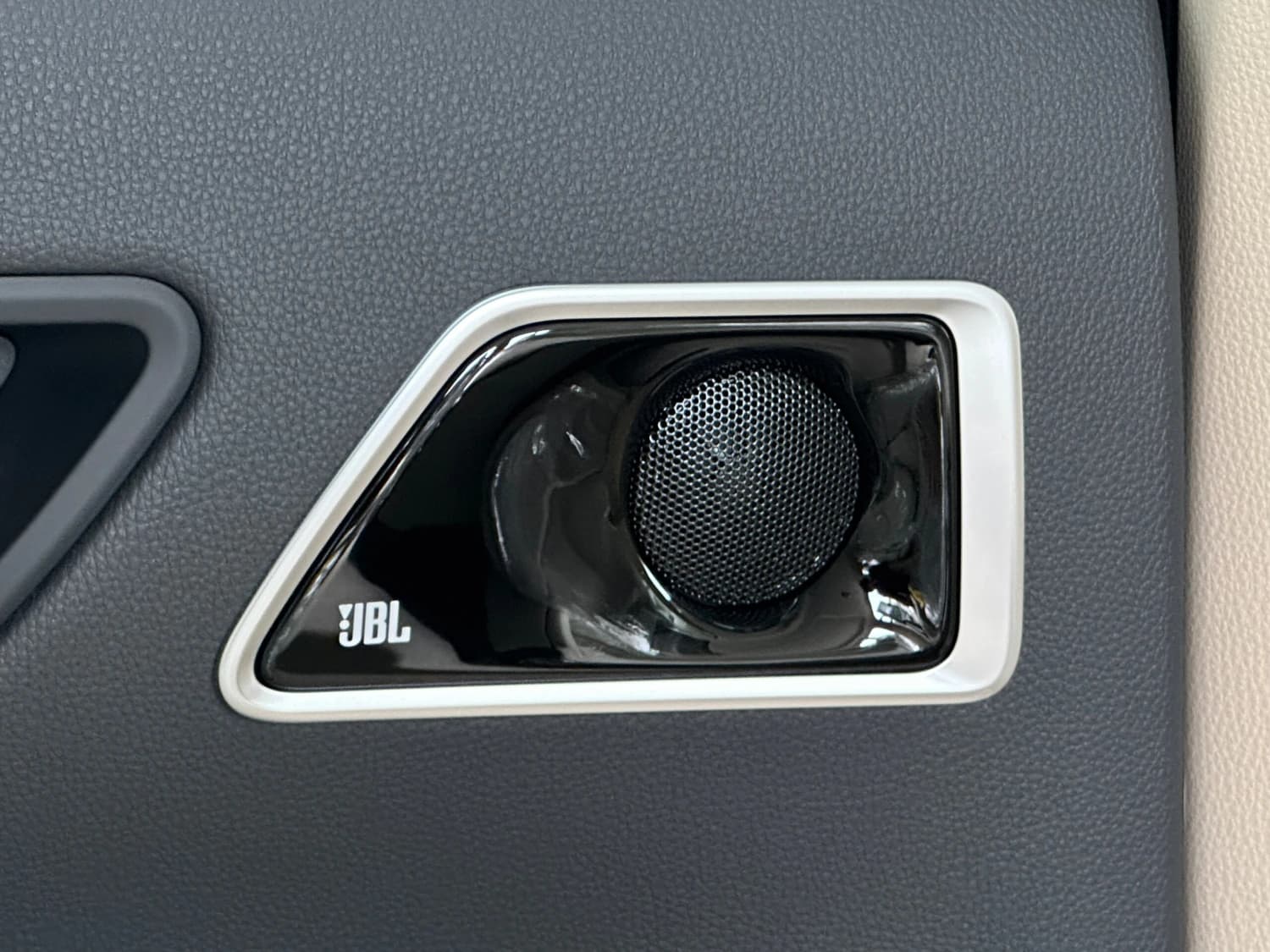 Toyota Land Cruiser 300 3.4 ZX Modellista - фото 49