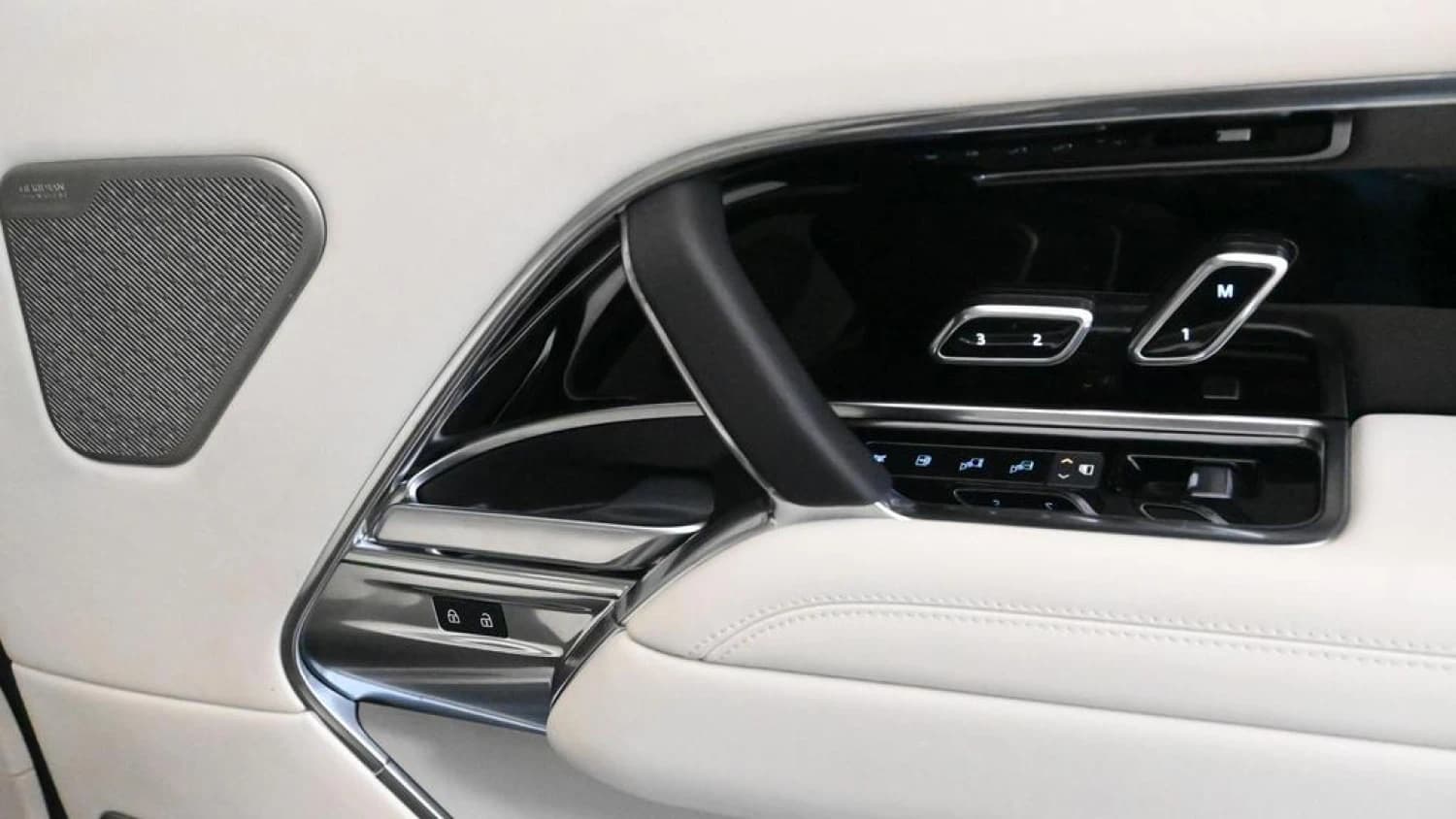 Land Rover Range Rover Autobiography D350 Long Wheelbase - фото 28