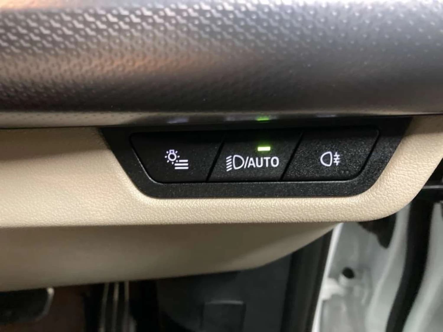 BMW X1 20d M Sport - фото 10