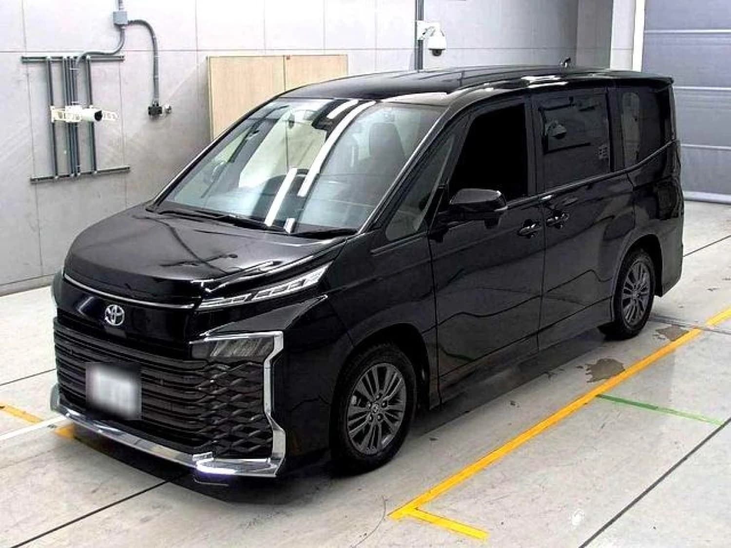 Toyota Voxy S-G - фото 7
