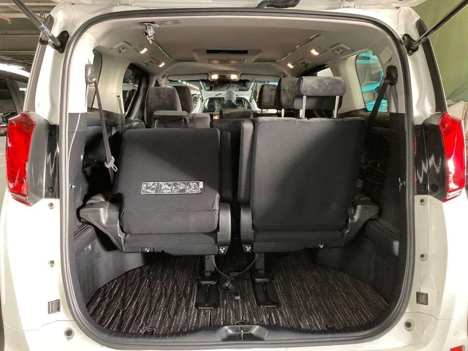 Toyota Alphard 3.5 SC - фото 8