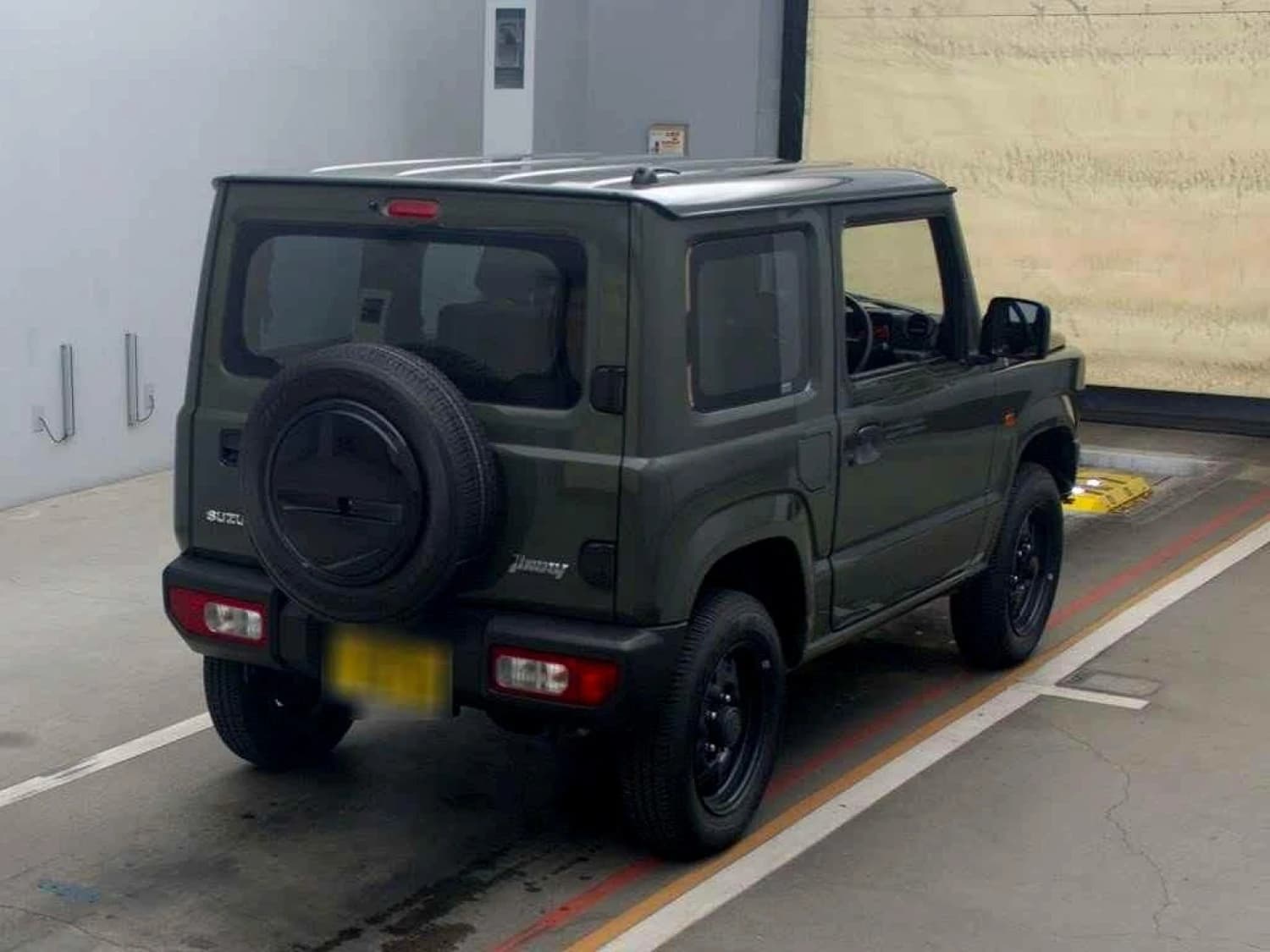 Suzuki Jimny XG - фото 6