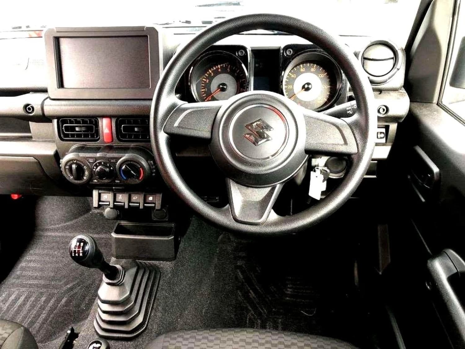 Suzuki Jimny XG - фото 7