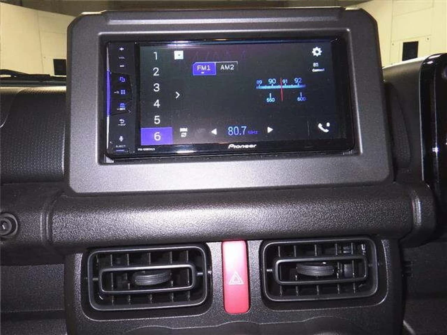 Suzuki Jimny Sierra JL - фото 9