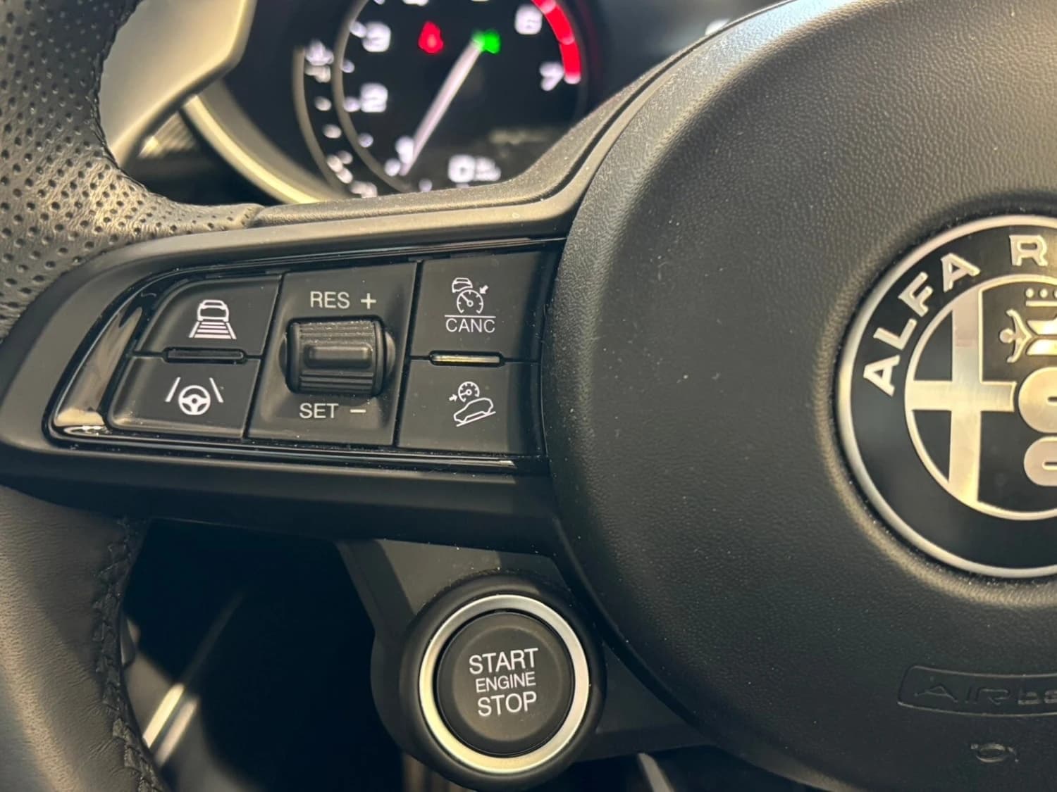 Alfa Romeo Stelvio 22TB Q4P - фото 10