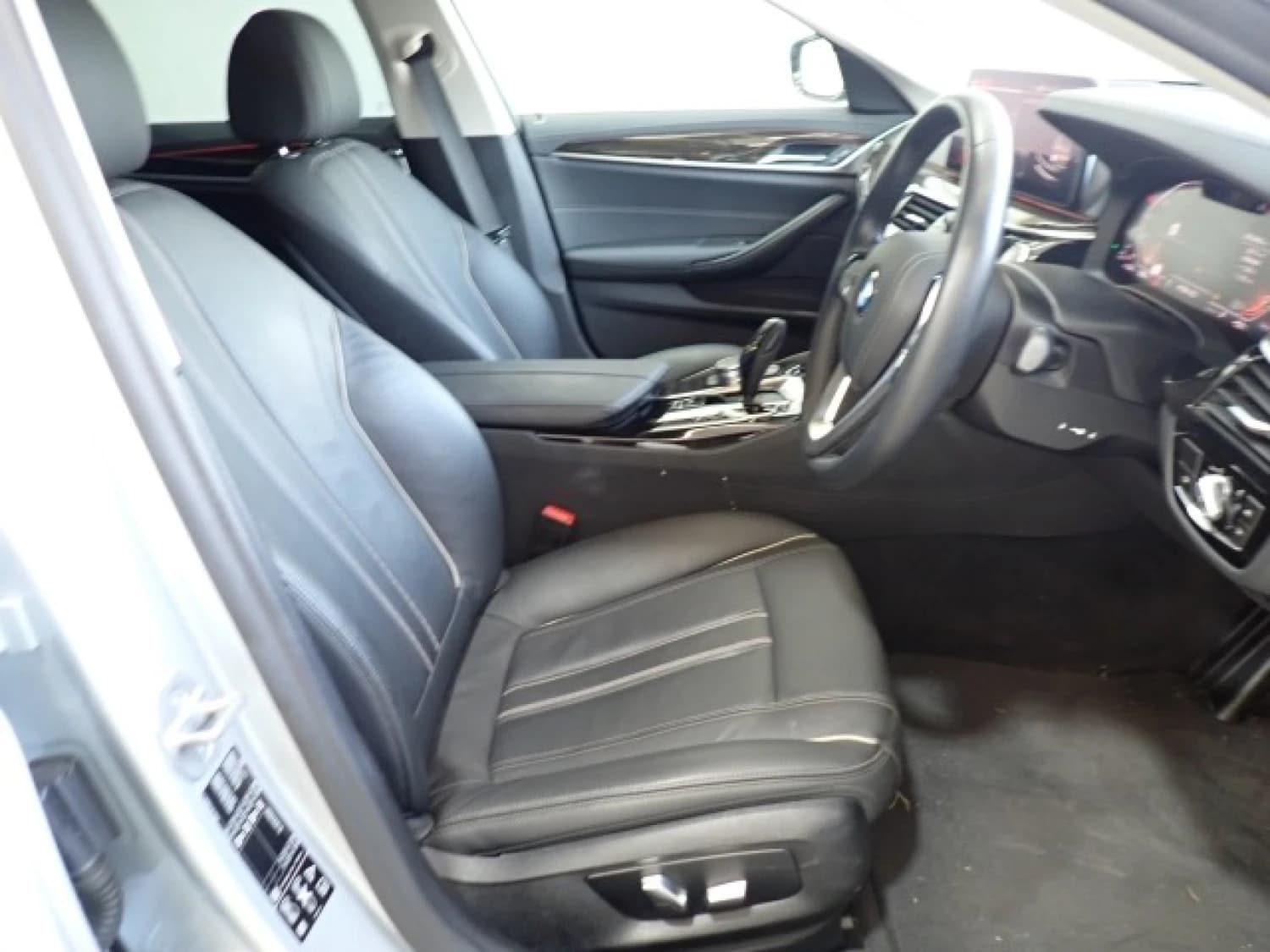 BMW 5 series - фото 3