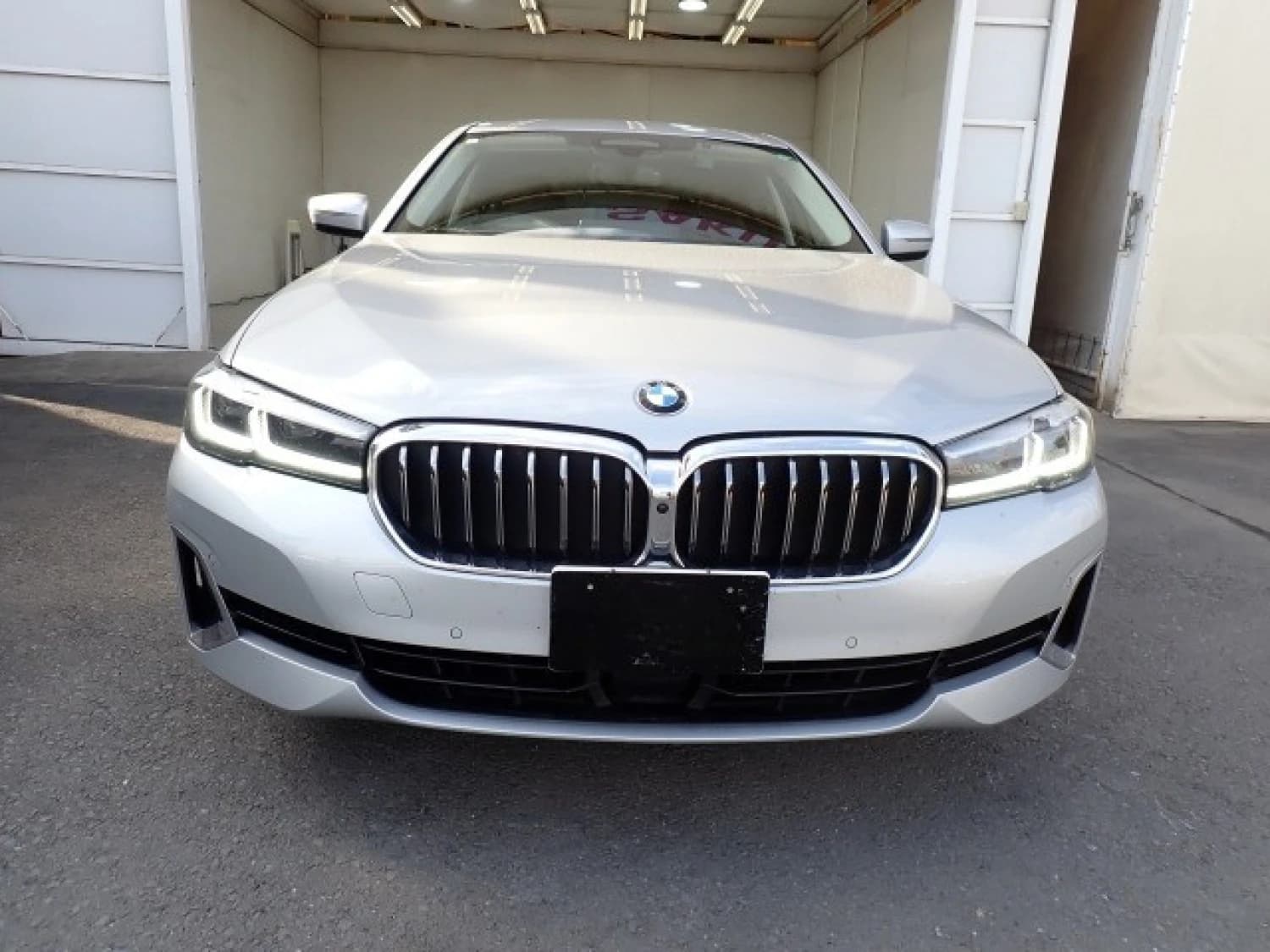 BMW 5 series - фото 5