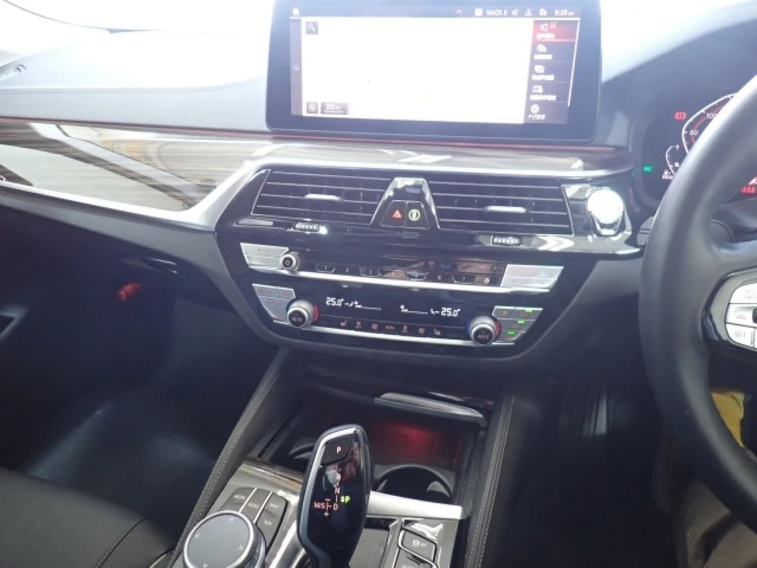 BMW 5 series - фото 12