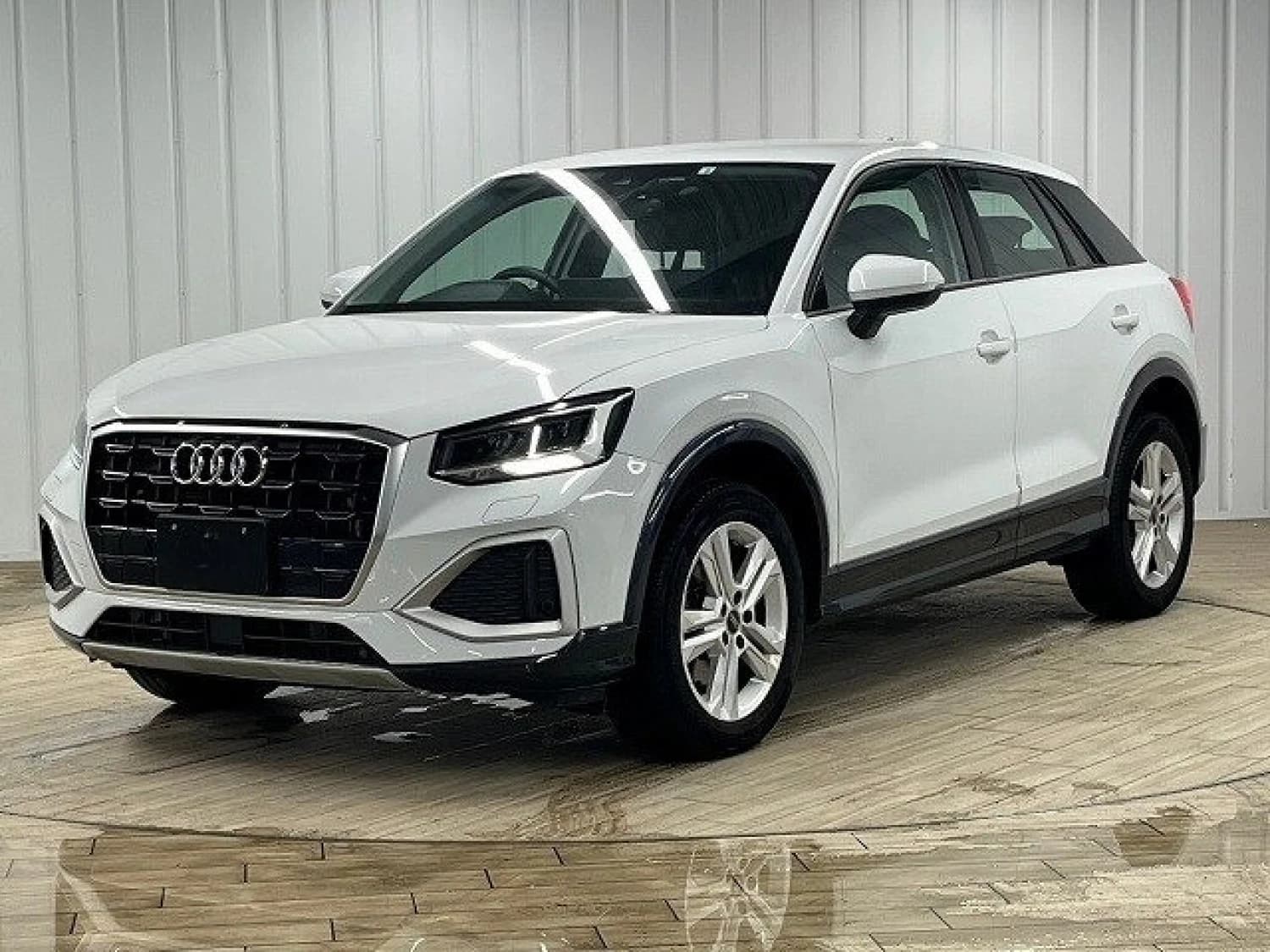 Audi Q2 TDI Advanced Turbo - фото 6