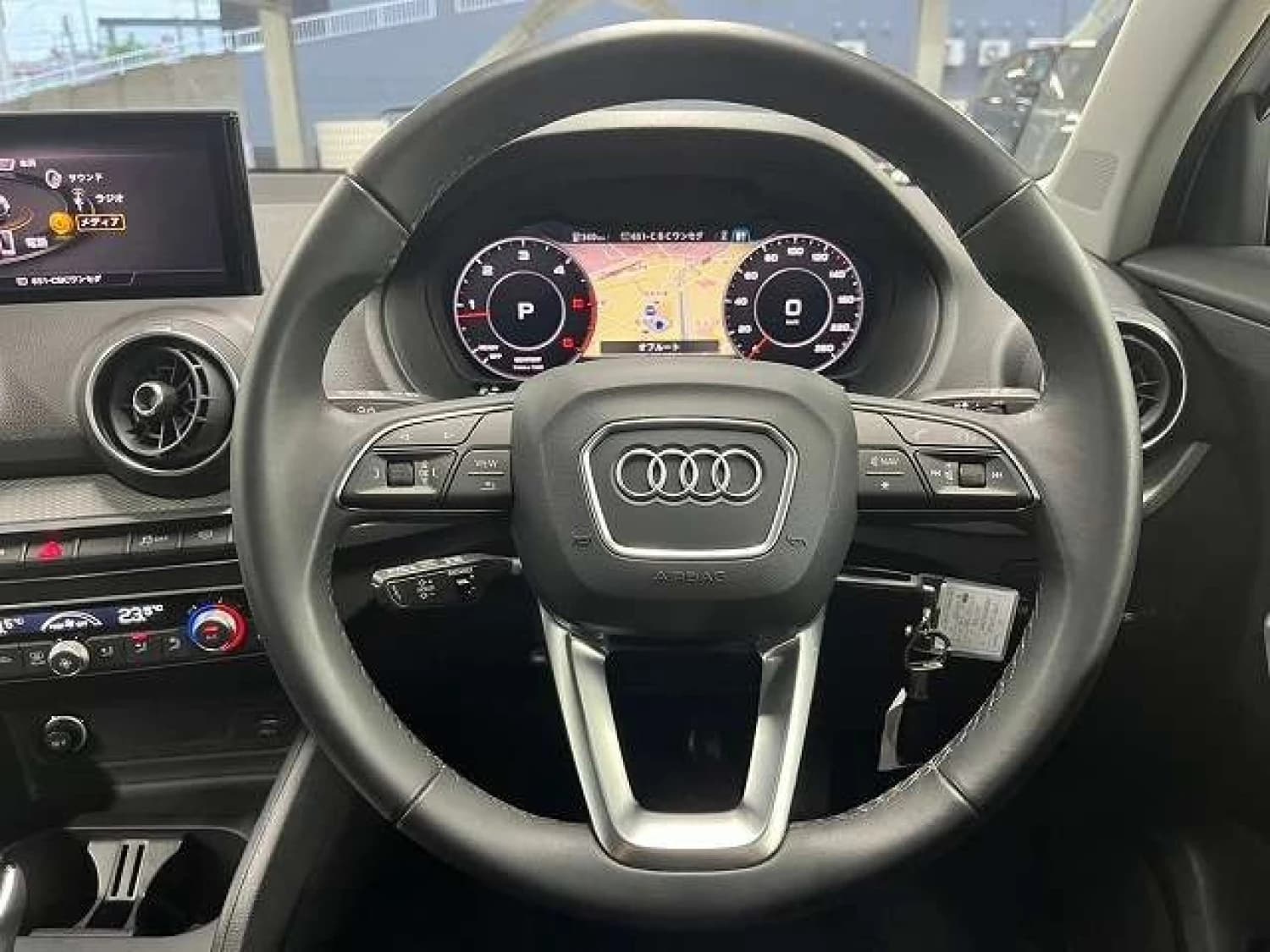 Audi Q2 TDI Advanced Turbo - фото 12