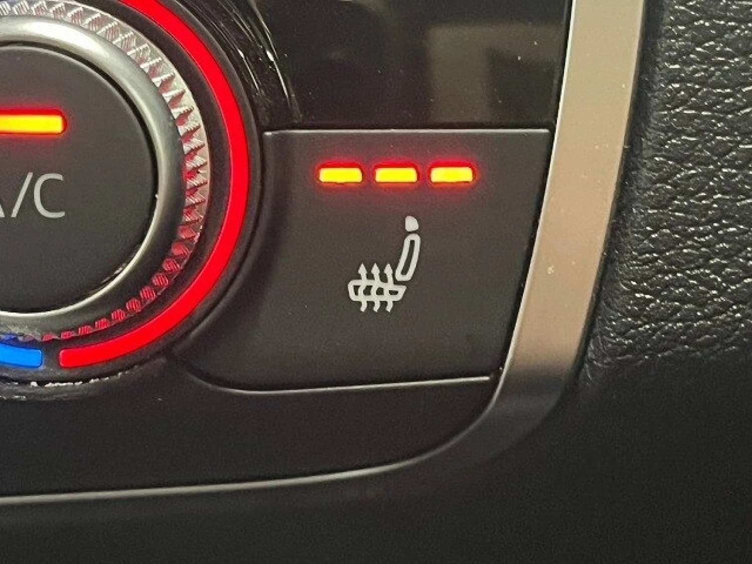 Audi Q2 TDI Advanced Turbo - фото 21