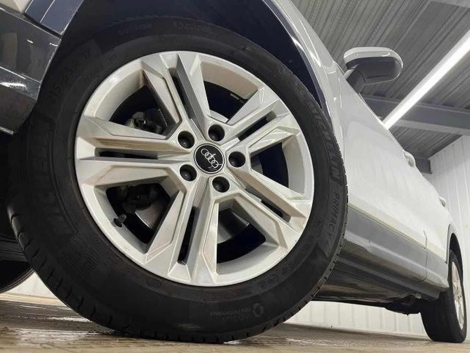 Audi Q2 TDI Advanced Turbo - фото 32