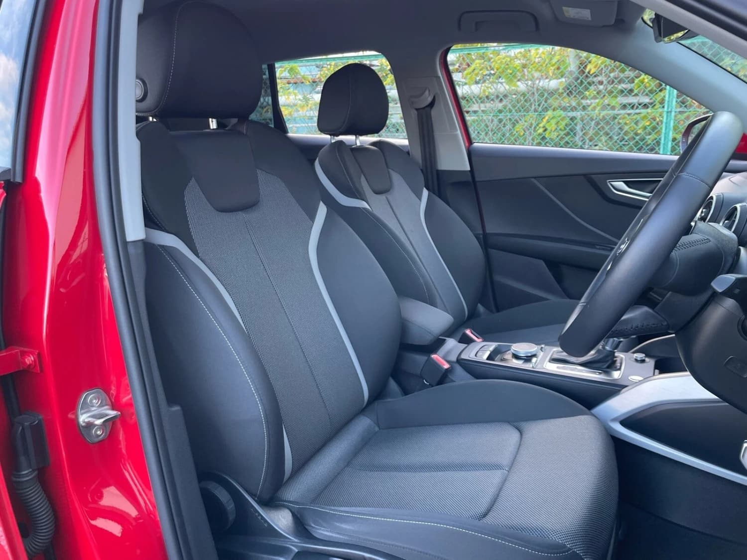 Audi Q2 TDI Sport Turbo - фото 3