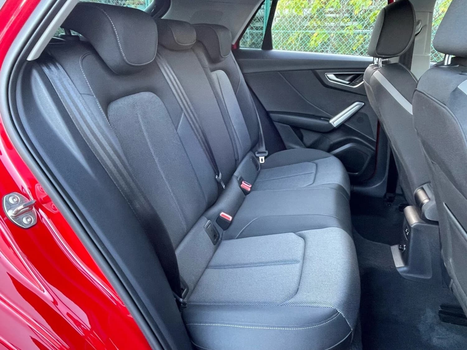 Audi Q2 TDI Sport Turbo - фото 4