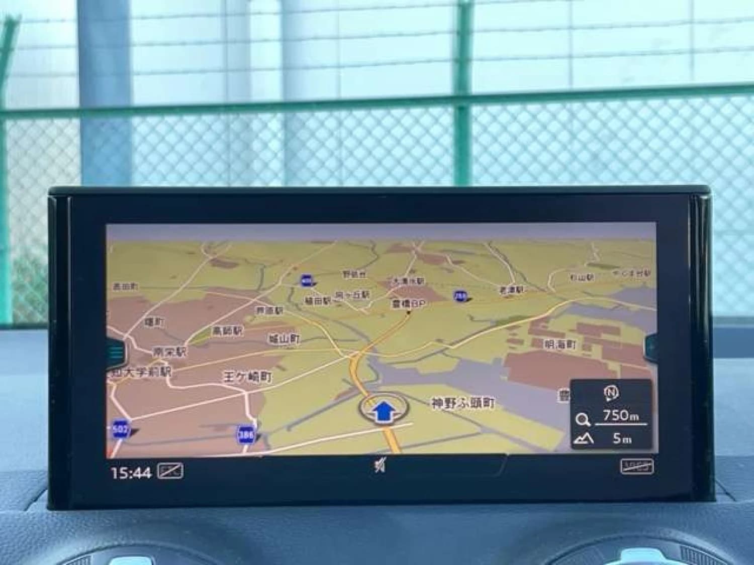 Audi Q2 TDI Sport Turbo - фото 20