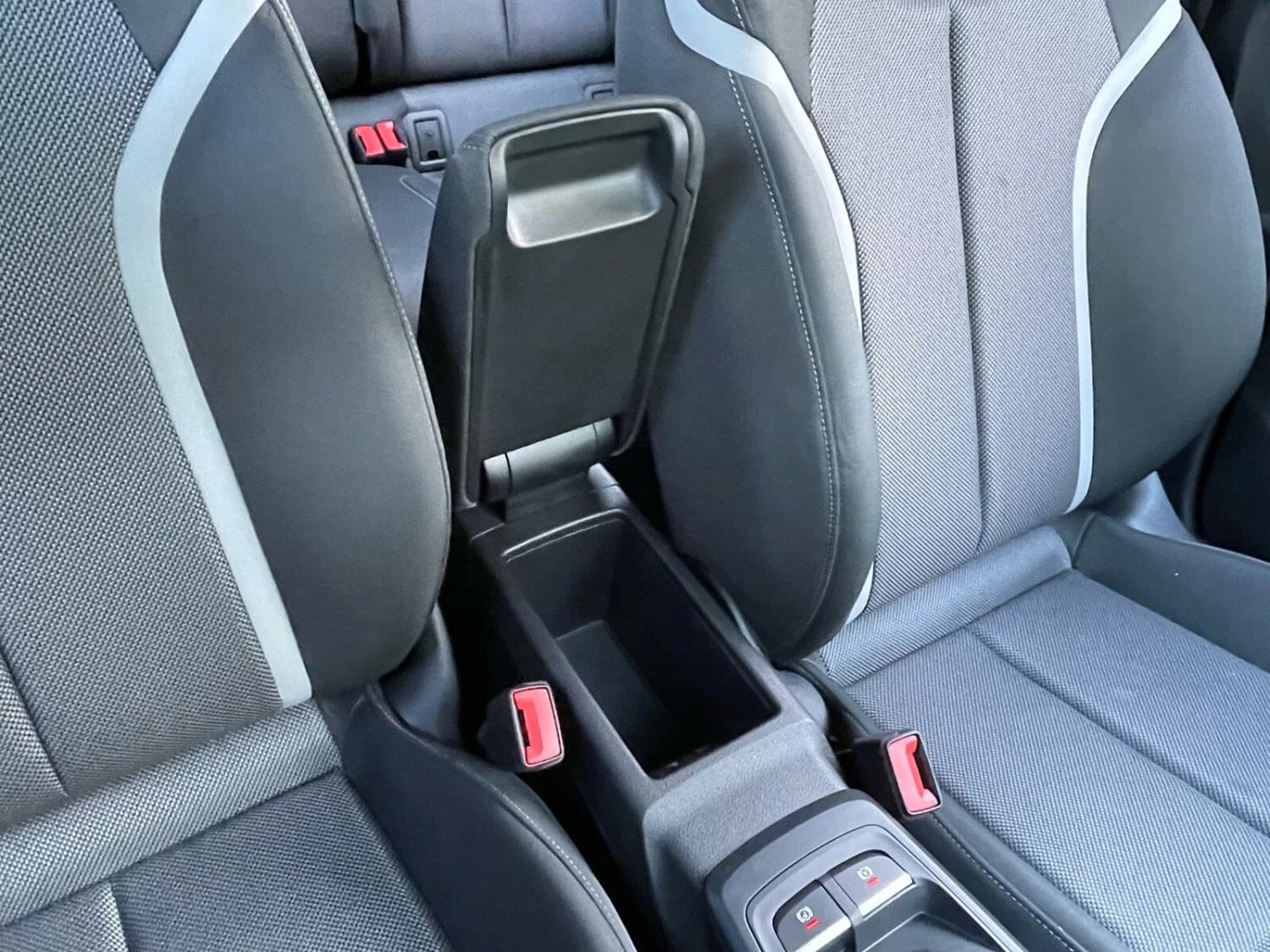 Audi Q2 TDI Sport Turbo - фото 28