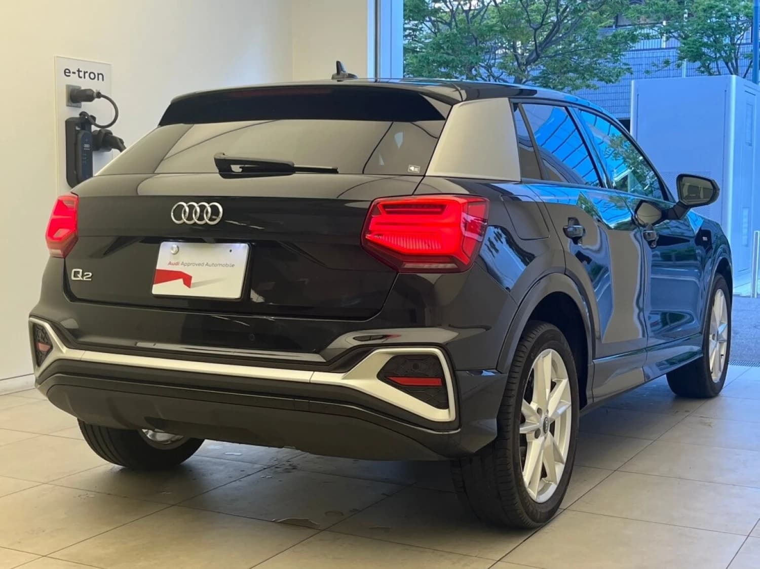Audi Q2 35 TFSI S line - фото 8