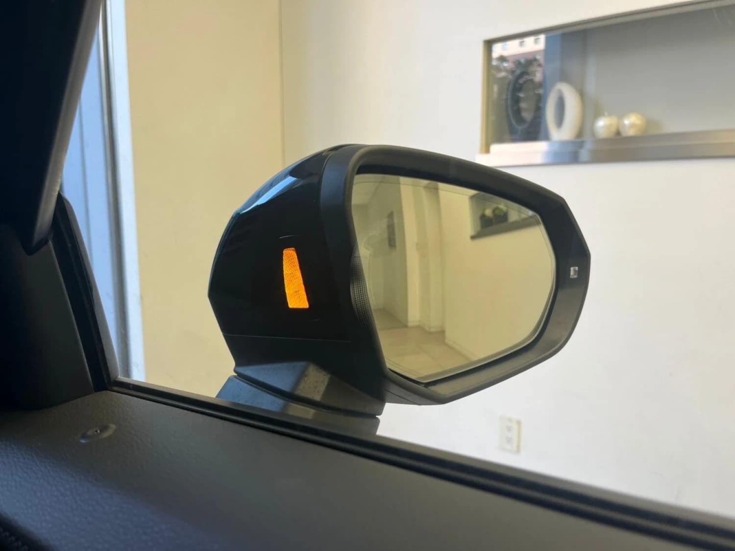 Audi Q2 35 TFSI S line - фото 22