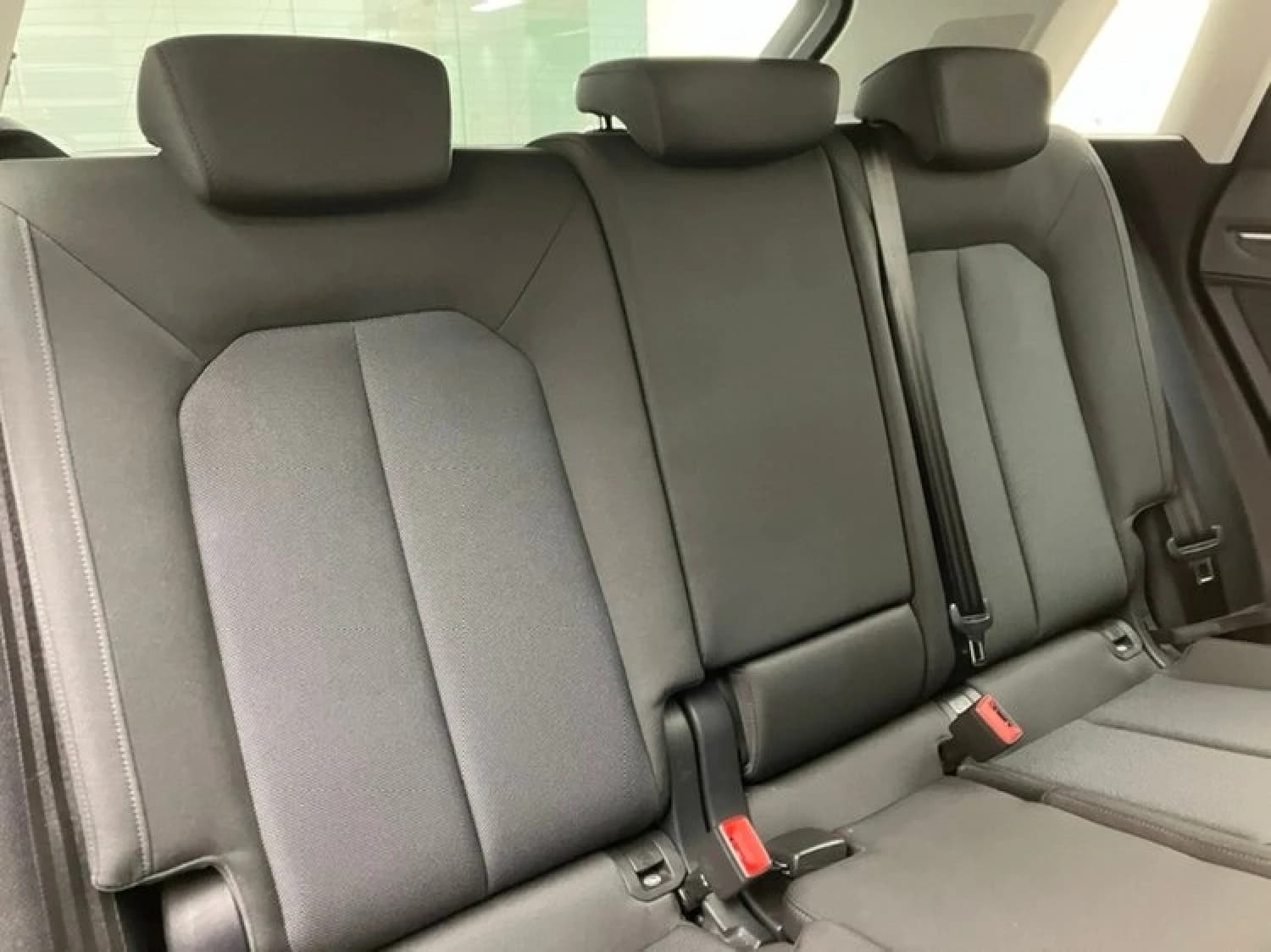 Audi Q3 35 TDI Quattro Advanced - фото 4