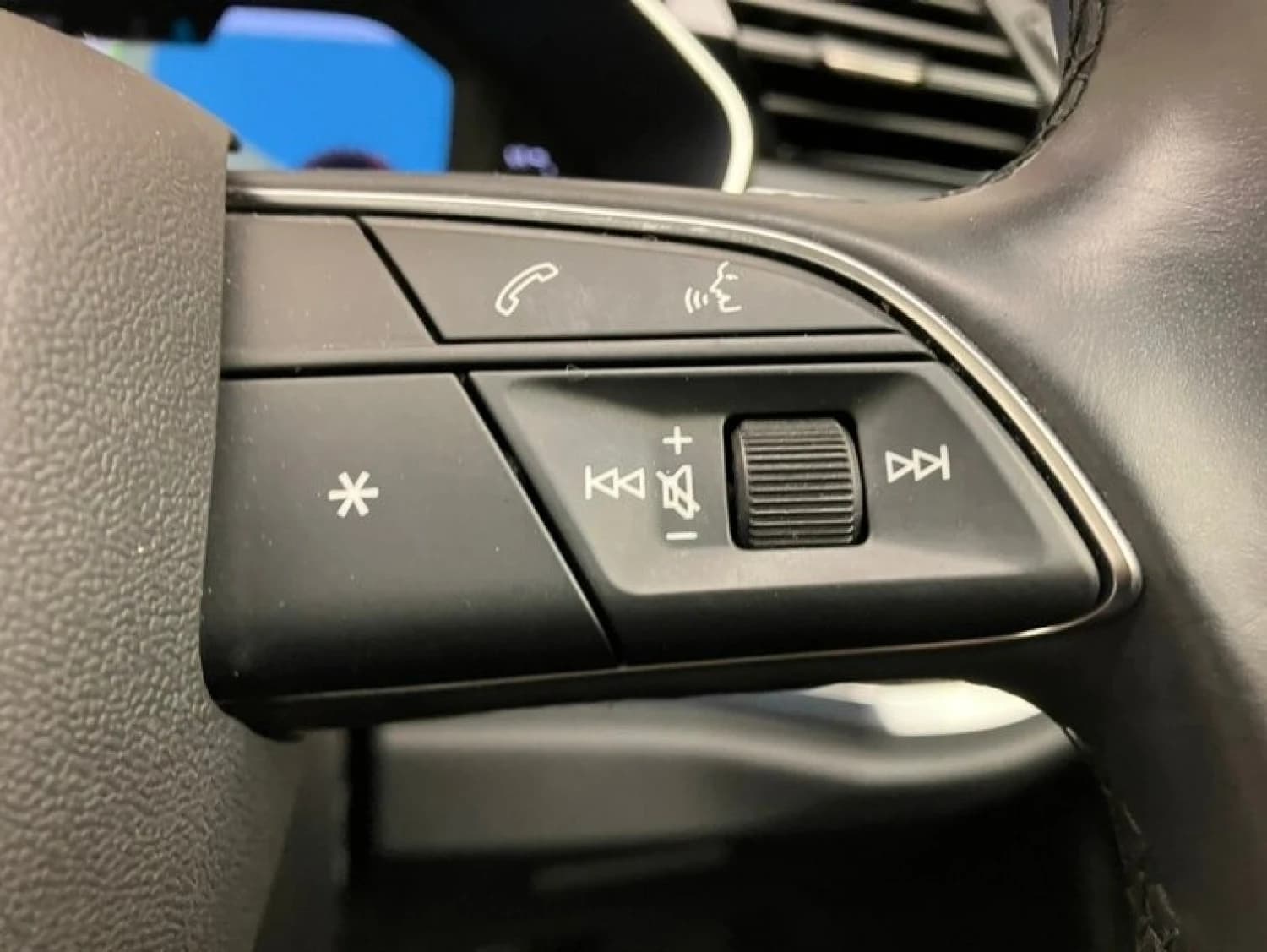 Audi Q3 35 TDI Quattro Advanced - фото 11