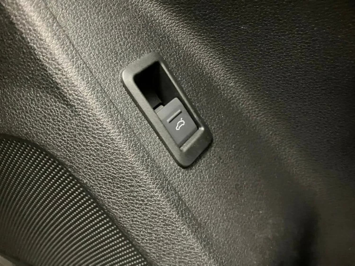 Audi Q3 35 TDI Quattro Advanced - фото 19