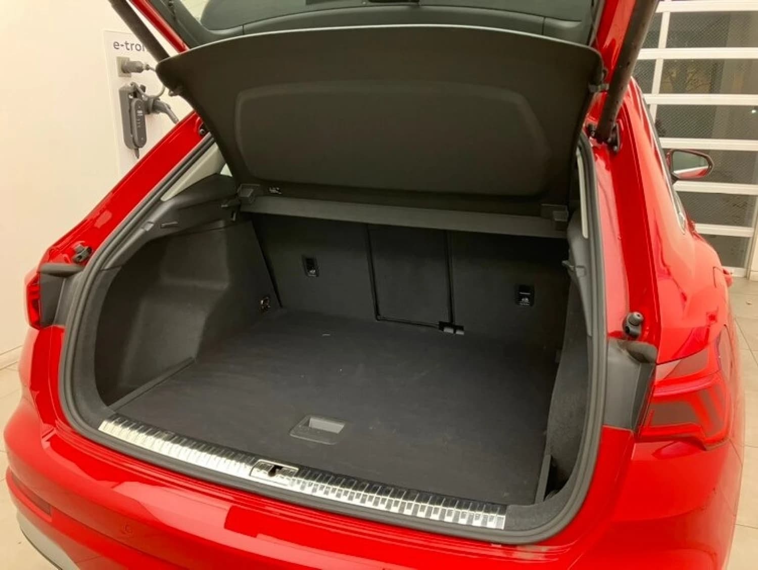 Audi Q3 35 TDI Quattro Advanced - фото 27