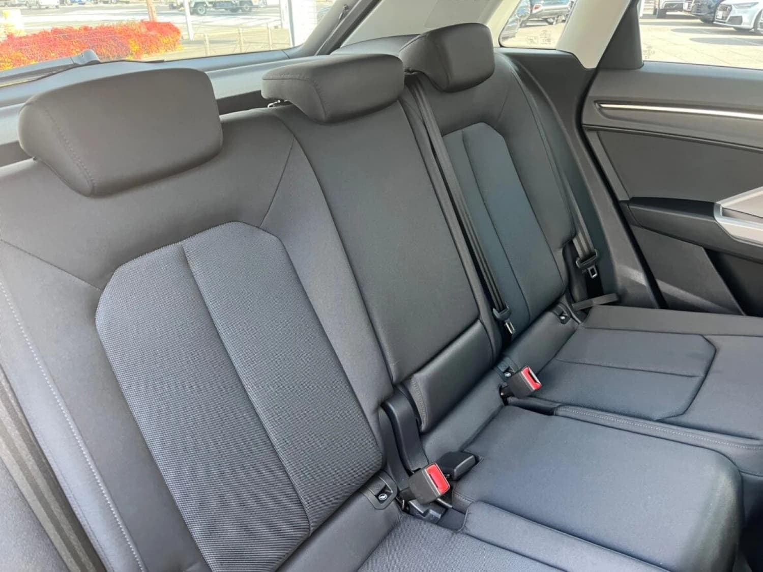 Audi Q3 35 TFSI Advanced - фото 3