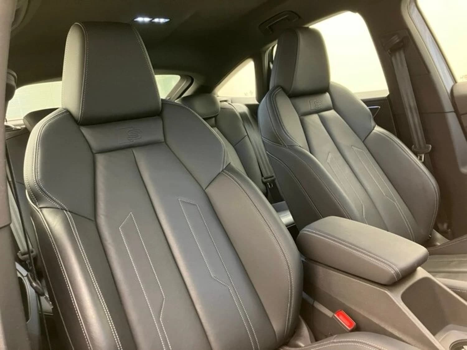 Audi Q4 Sportback e-tron 40 S line - фото 3