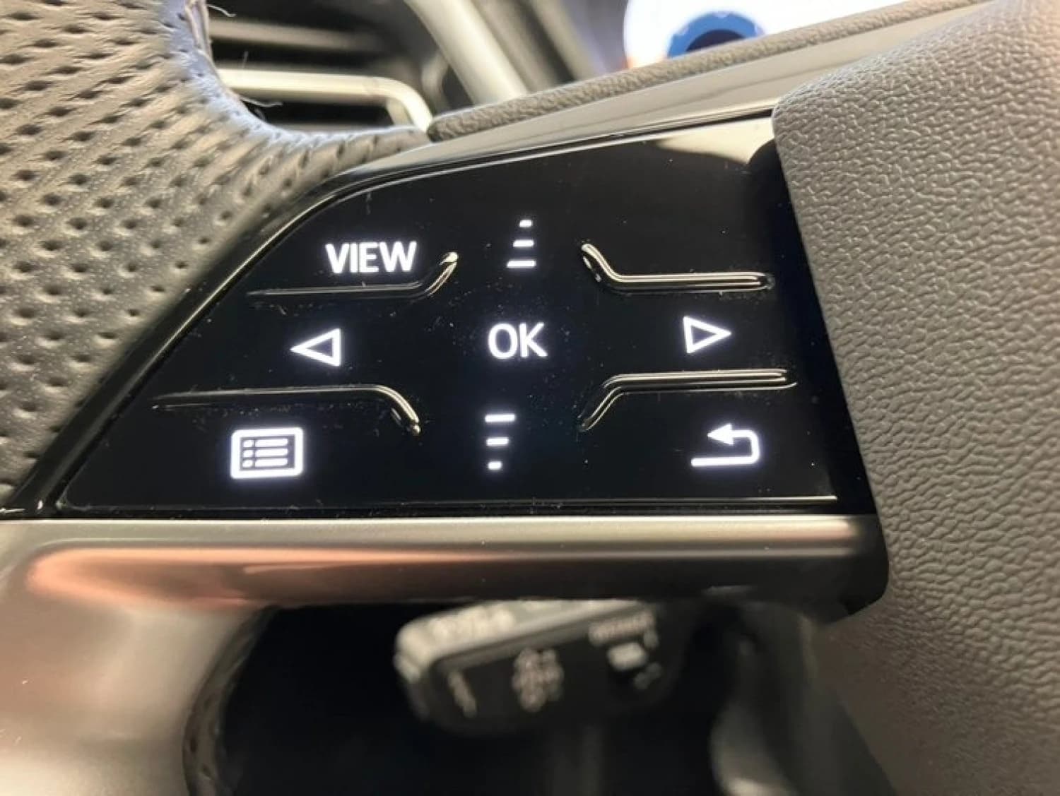 Audi Q4 Sportback e-tron 40 S line - фото 10