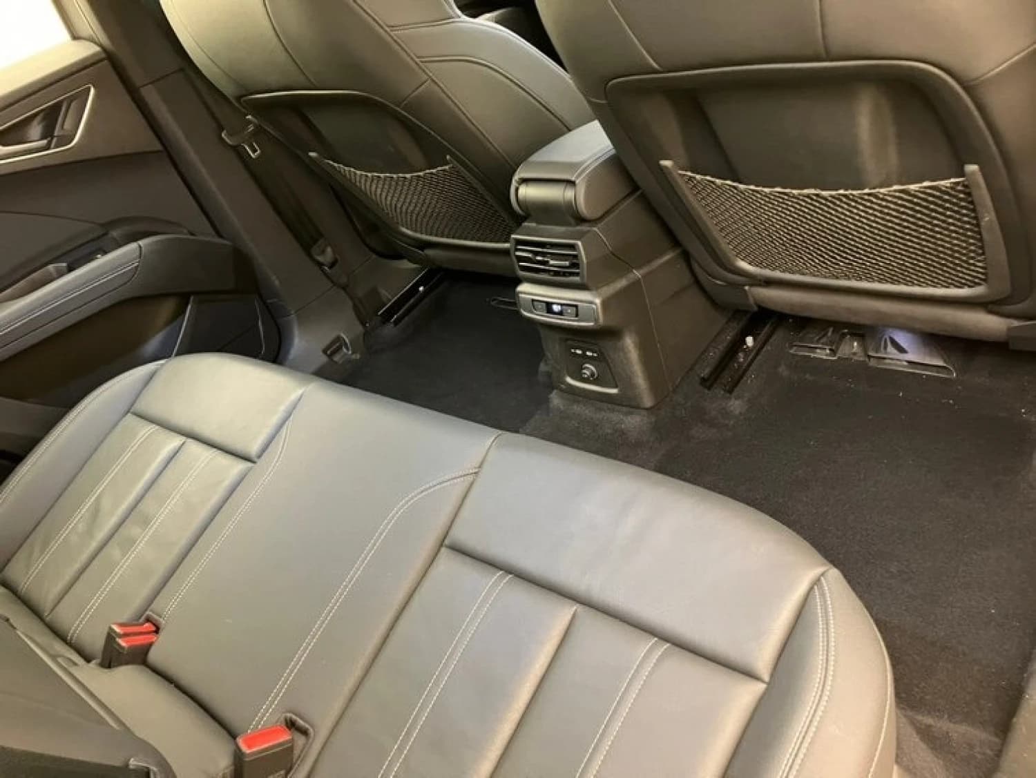 Audi Q4 Sportback e-tron 40 S line - фото 24