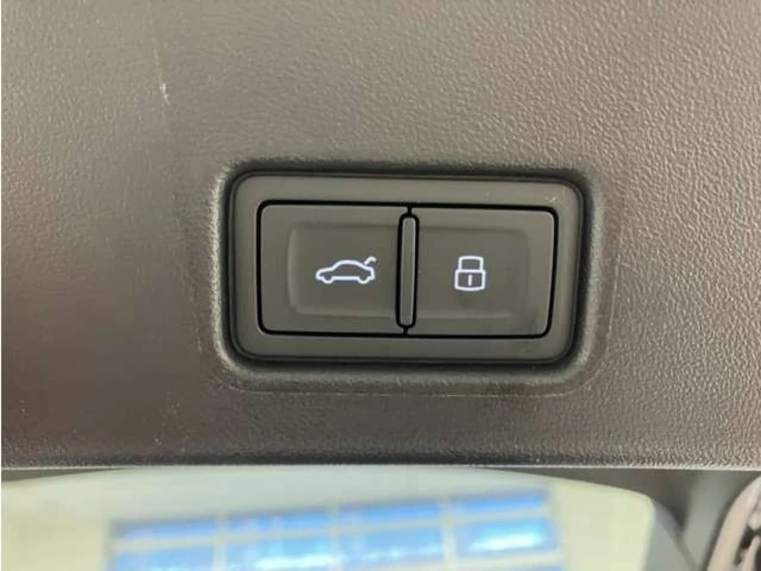 Audi Q4 Sportback e-tron 40 S line - фото 27