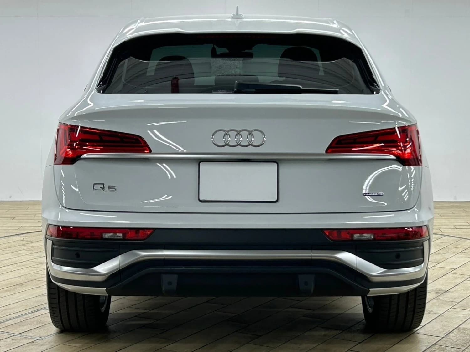 Audi Q5 Sportback 40 TDI quattro S line - фото 7
