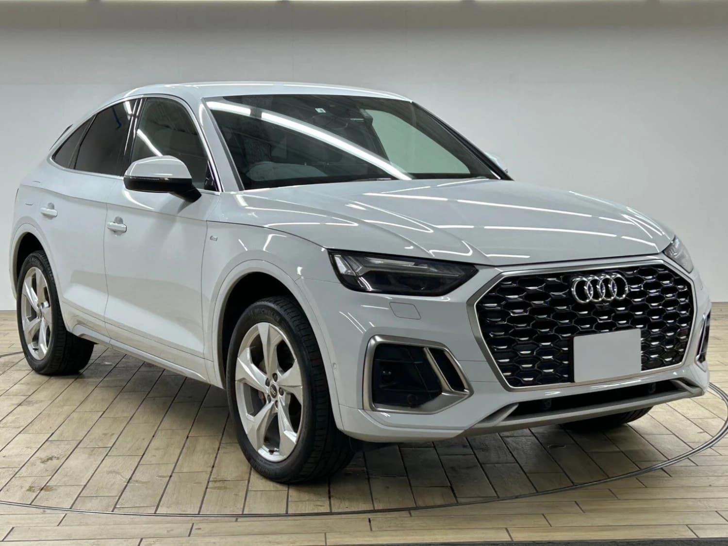 Audi Q5 Sportback 40 TDI quattro S line - фото 10