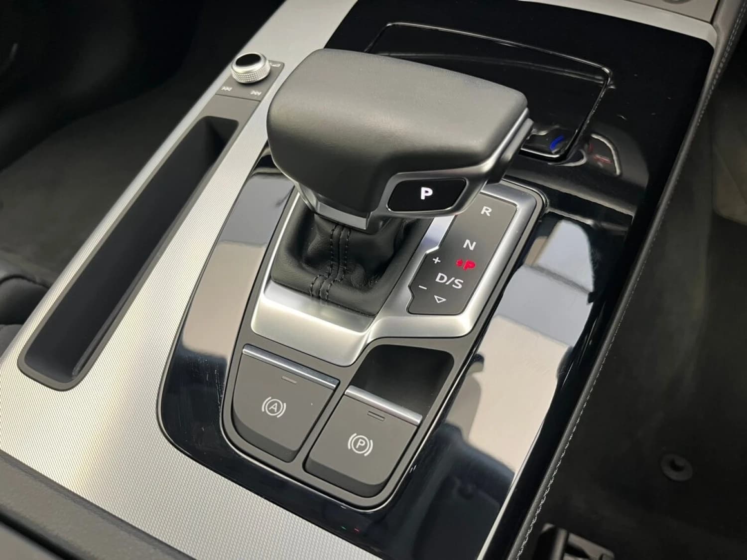 Audi Q5 Sportback 40 TDI Quattro Advanced - фото 17