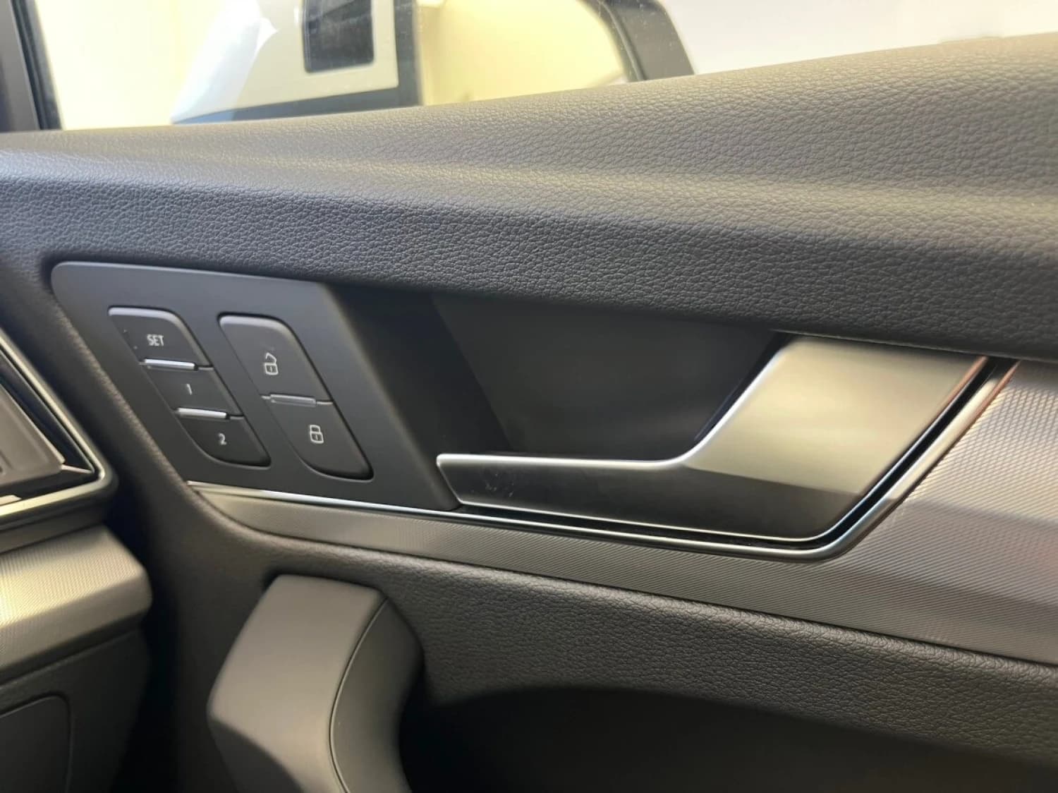 Audi Q5 Sportback 40 TDI Quattro Advanced - фото 27